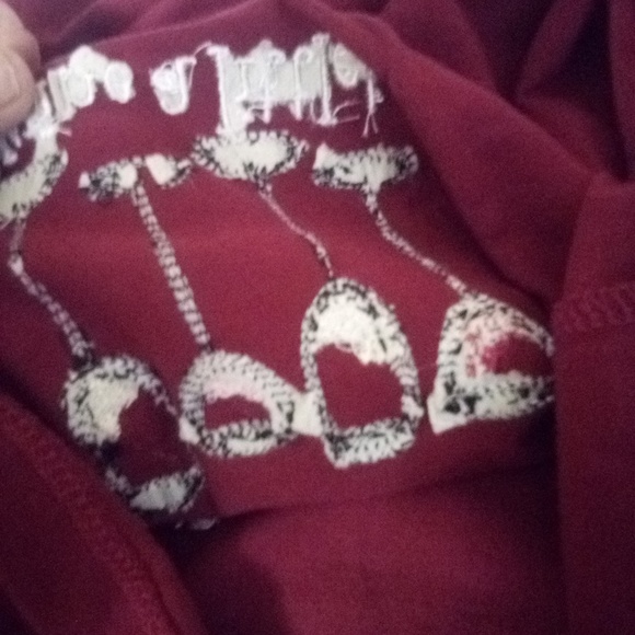 Beet red embroidered shirt - Picture 5 of 5